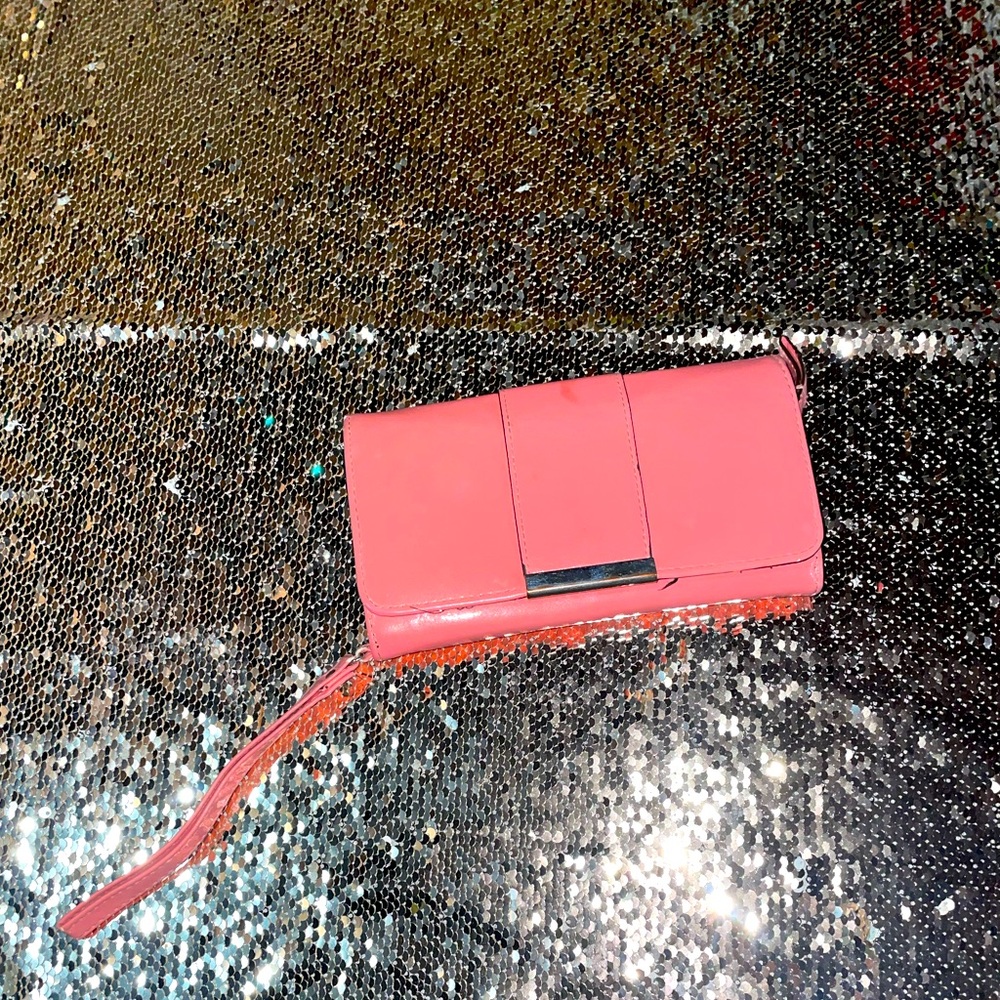 Coral wallet